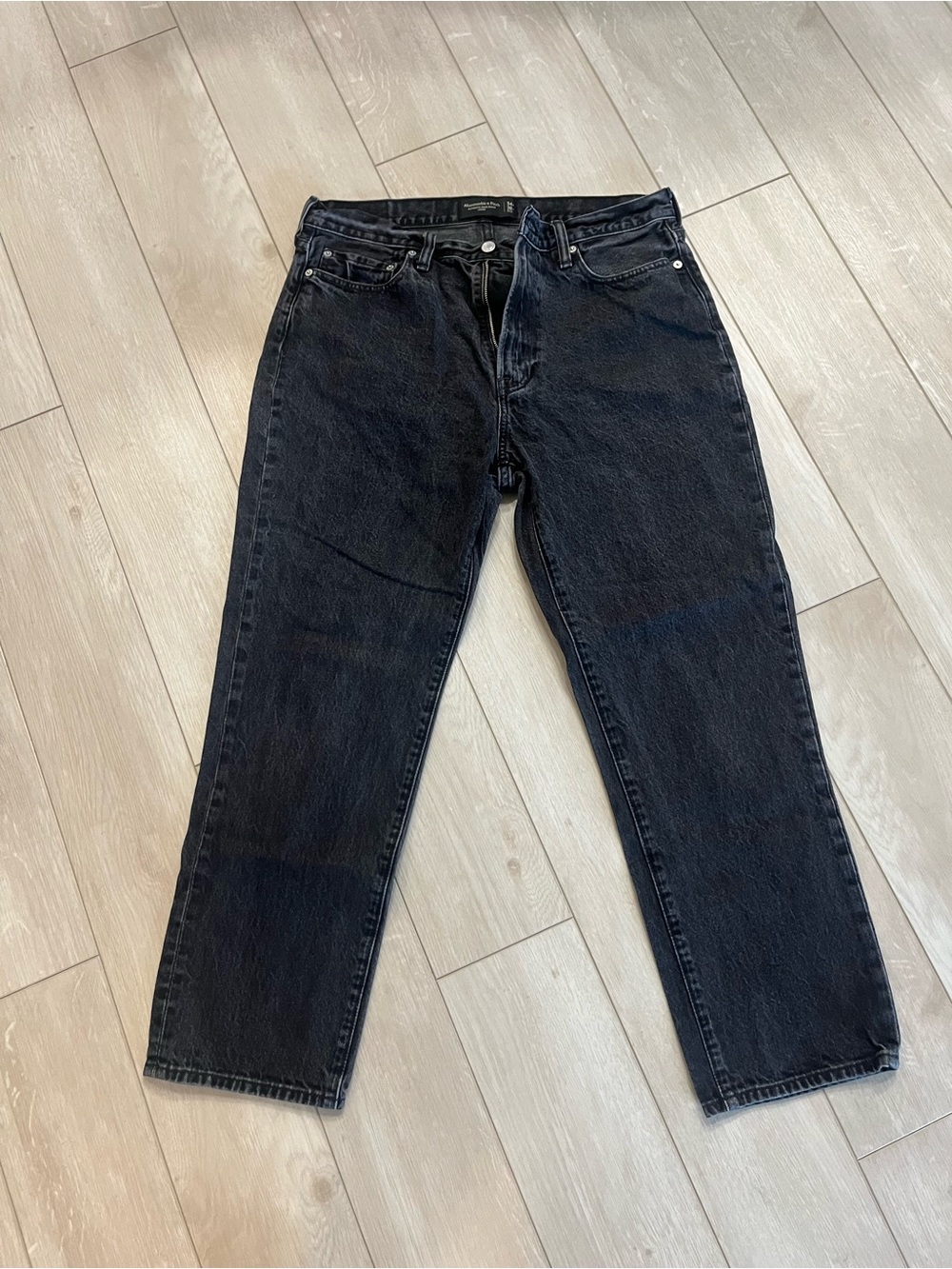Abercrombie & Fitch Men's Washed Black Loose